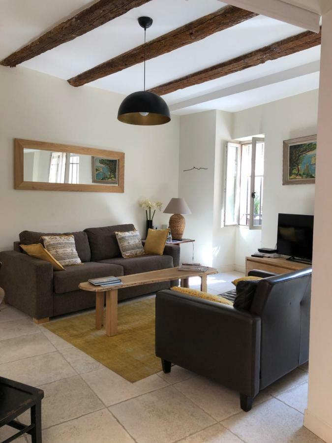 Sous Le Clocher Marseille Exteriér fotografie